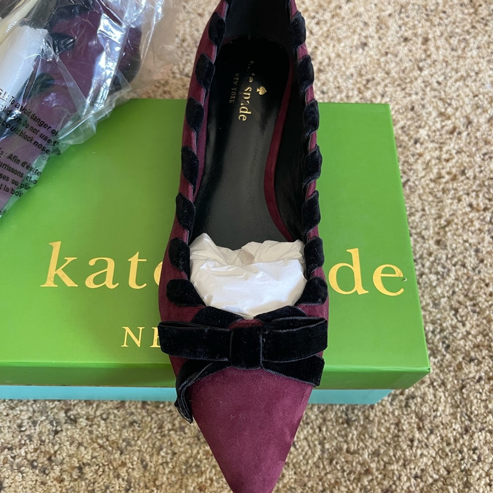 Kate Spade Kalani Velvet Pointed Ballet Flat in Deep Plum with Black 8.5 - Picture 2 of 5